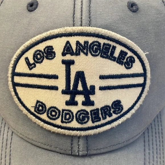 Los Angeles Dodgers Snapback Cap - Picture 2 of 9